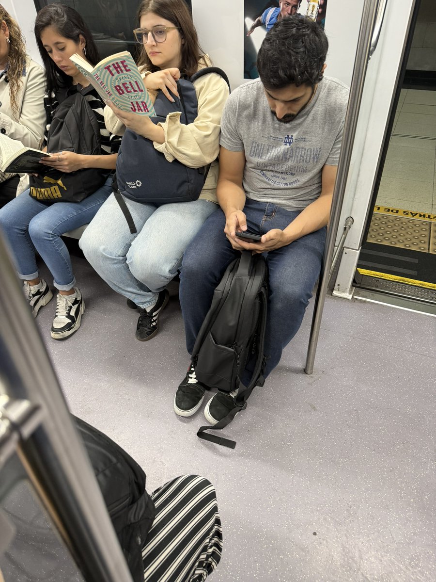 Sublecturas tweet media