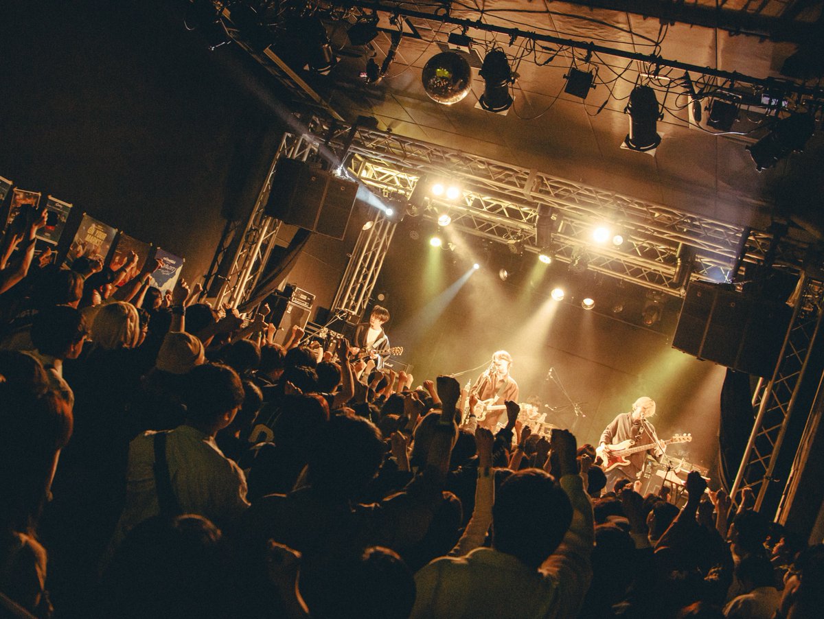 osage_band's tweet photo. 2026.5.12 Yogibo HOLYMOUNTAIN
『BANQUET!!』
w/ Cloudy / O.A. ミルミールズ

最終兵器
セトモノ
世明けの唄
ヒトリゴト
悪い人
残り香
あの頃の君によろしく
ウーロンハイと春に
ごめんね。
en.マイダイアリー

ツアーでまたお会いしましょう💐
6/14(日)大阪👥the paddles
https://t.co/aFxOTg5ndG https://t.co/CclEbZzDPG