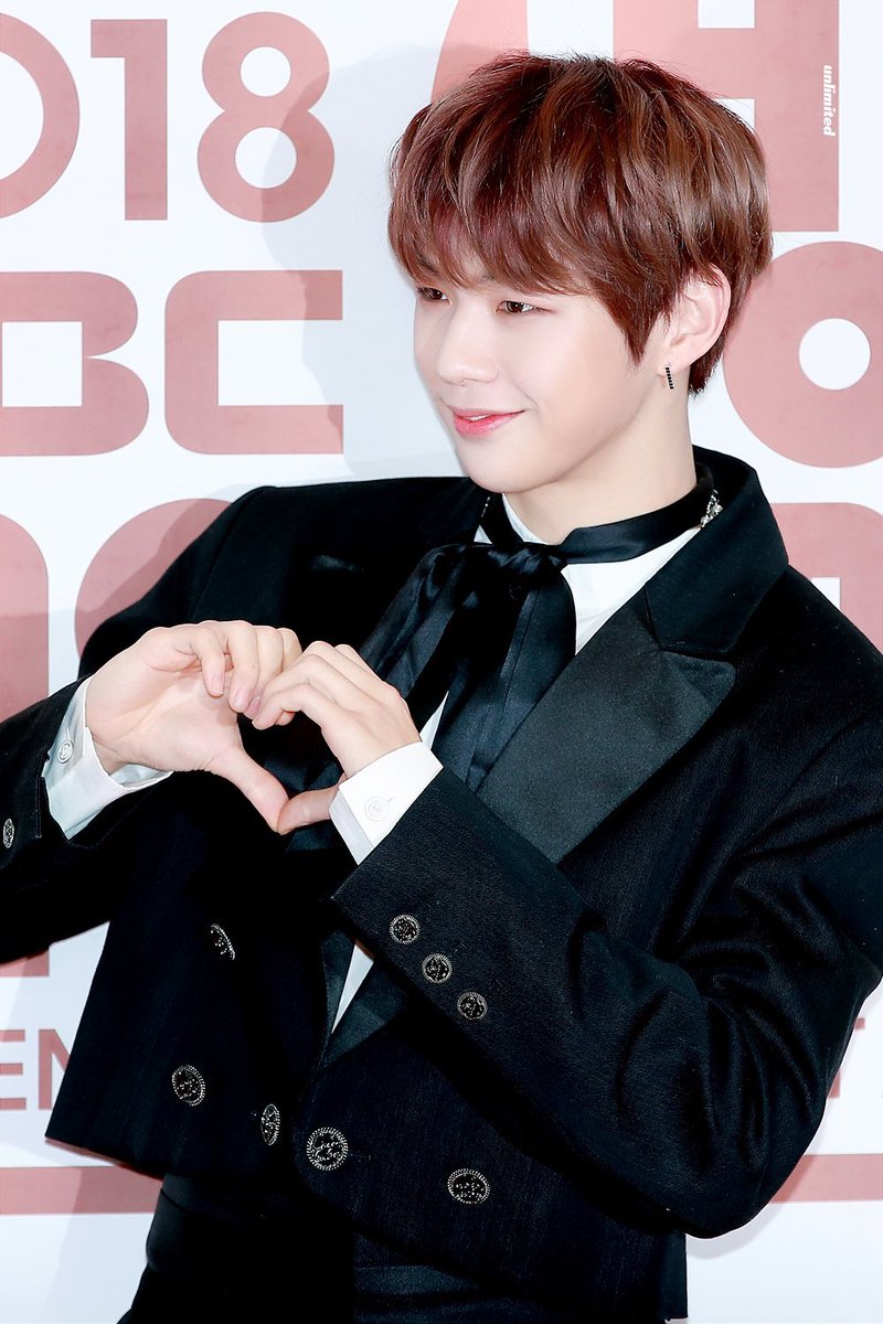 With Kang Daniel Thailand tweet media