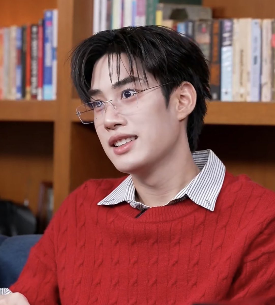 อือ (แก้บนอยู่) tweet media