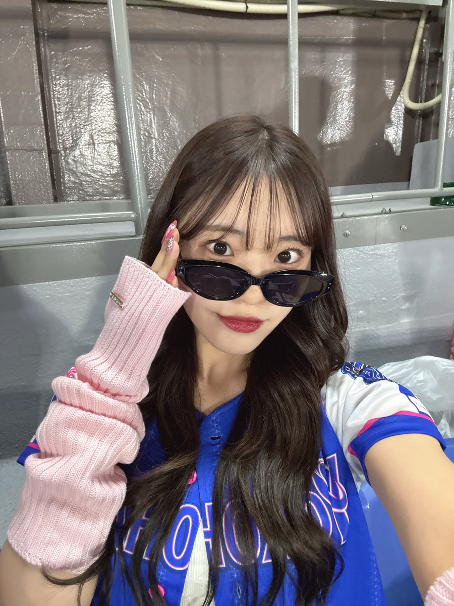 MINA tweet media