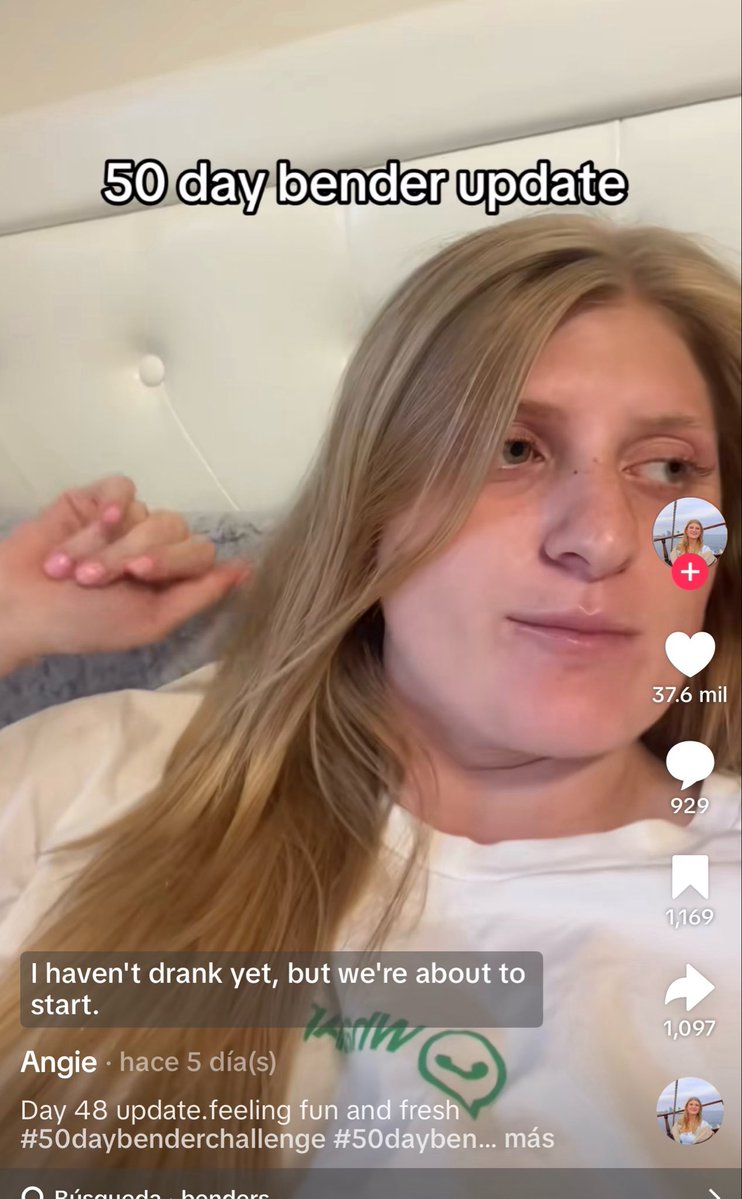 Meredith Gay 🛋️✨ tweet media