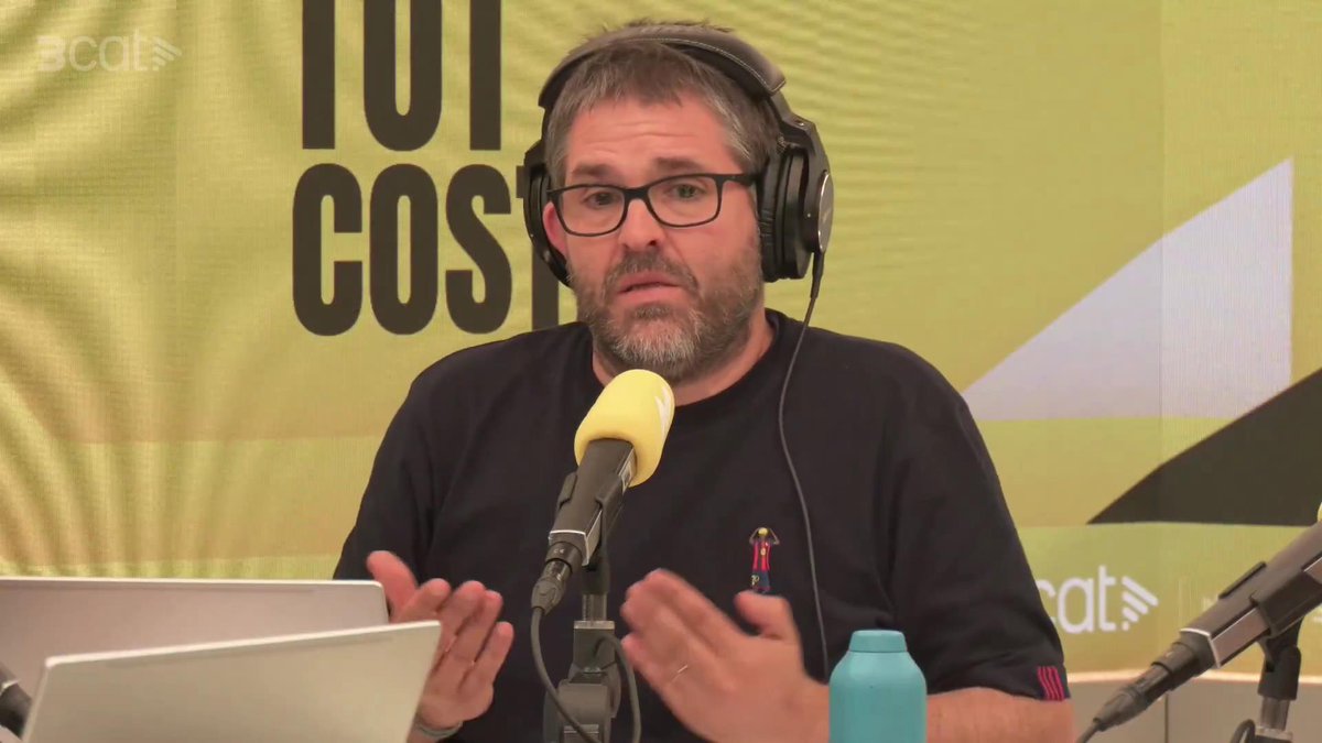 جوردي كوستا (CatalunyaRadio):

 يؤسفني قول هذا اليوم، لكن هذه هي السقطة الكبيرة الثانية لفليك منذ أن أصبح مدرباً لبرشلونة 

الأولى كانت في اليوم الذي هاجم فيه لاعباً لانتقاله إلى باريس سان جيرمان [درو] وهو خطأ أدركه بنفسه لاحقاً 

أما سقطة اليوم فهي غير مبررة على الإطلاق. بمعنى،