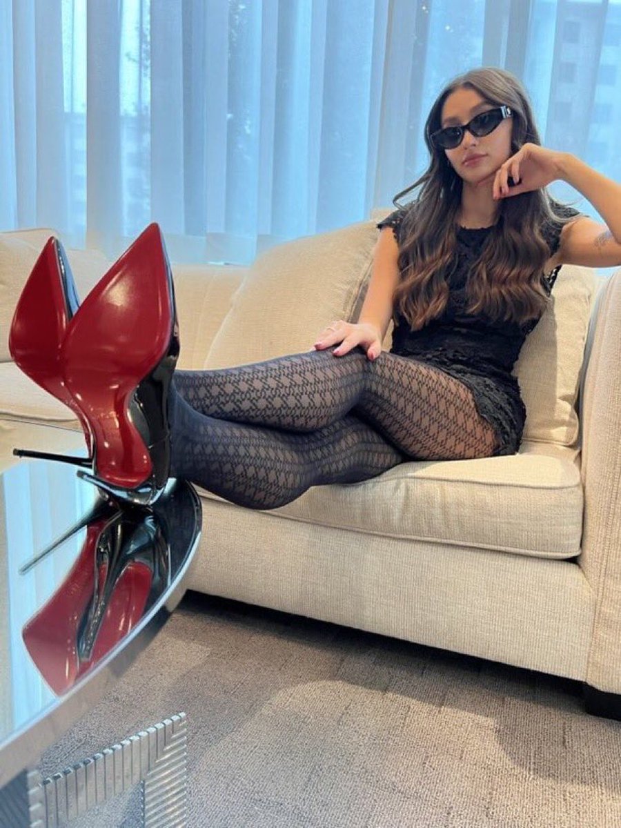 Goddess H 🌹 tweet media