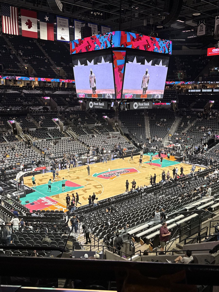utguy83's tweet photo. @TexMexFrank Go spurs go! https://t.co/ABE2TPLHIQ