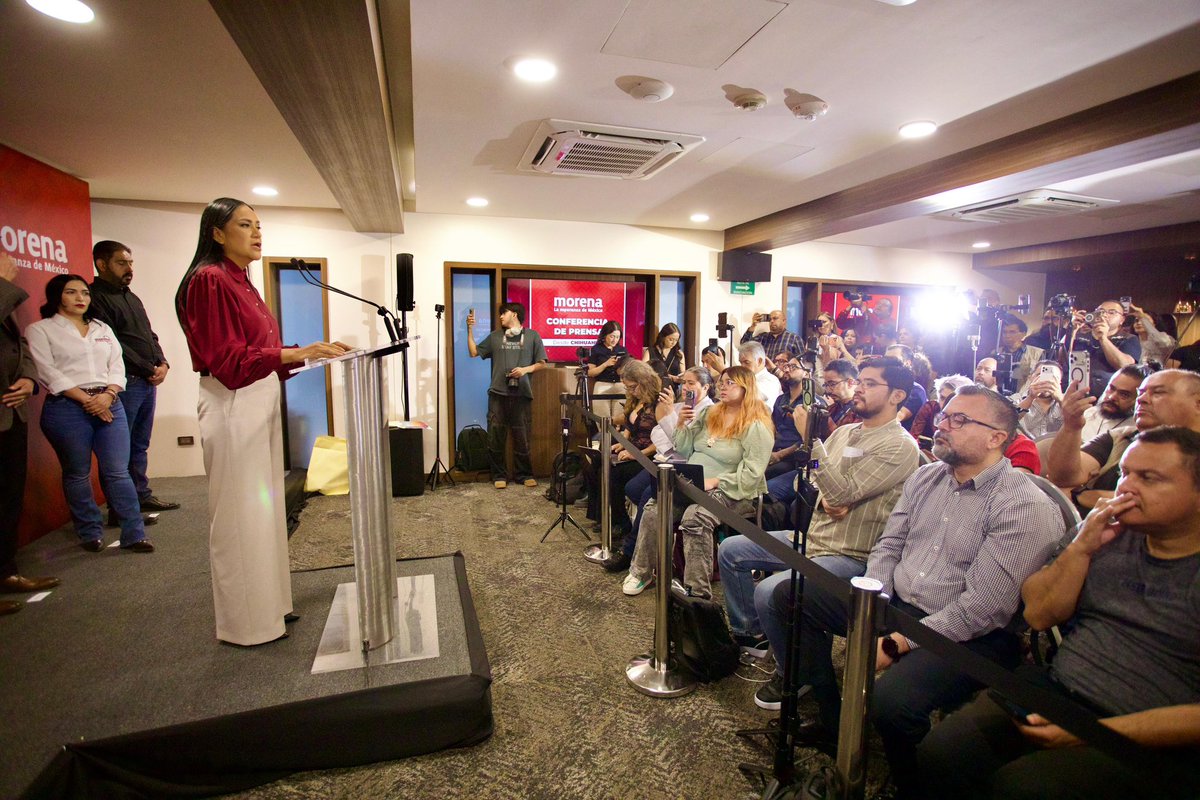 PartidoMorenaMx's tweet photo. En conferencia de prensa, nuestra Presidenta @A_MontielR convocó a la movilización por la #SeguridadyDefensaDeLaSoberanía.

El próximo sábado 16 de mayo a las 4:00 pm nos concentraremos en la Glorieta de Pancho Villa para realizar una marcha hacia el centro de Chihuahua.

La gobernadora tiene que comparecer ante su pueblo.