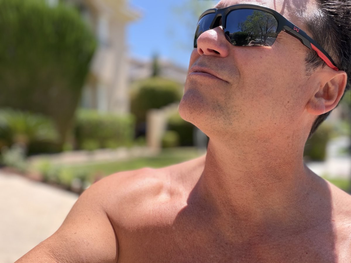 Dean Cain tweet media