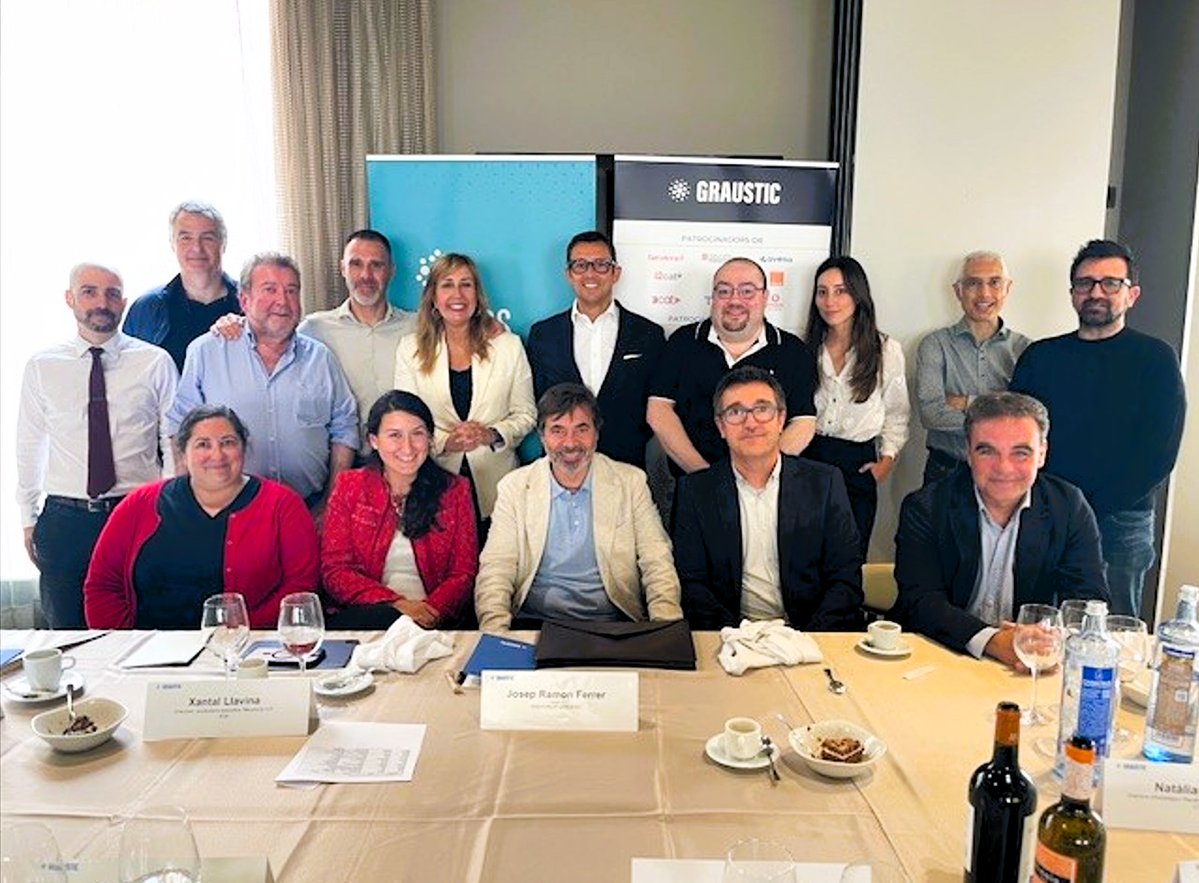 Jordi G. Castillón tweet media