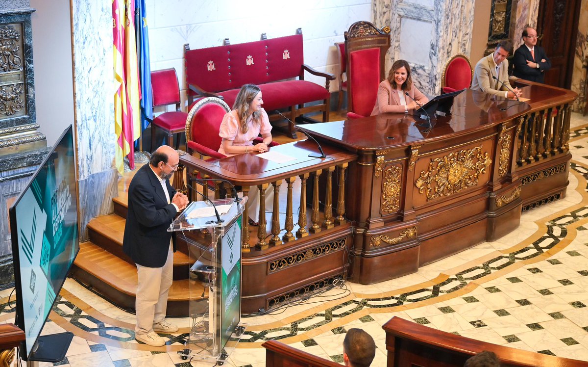 María José Catalá tweet media