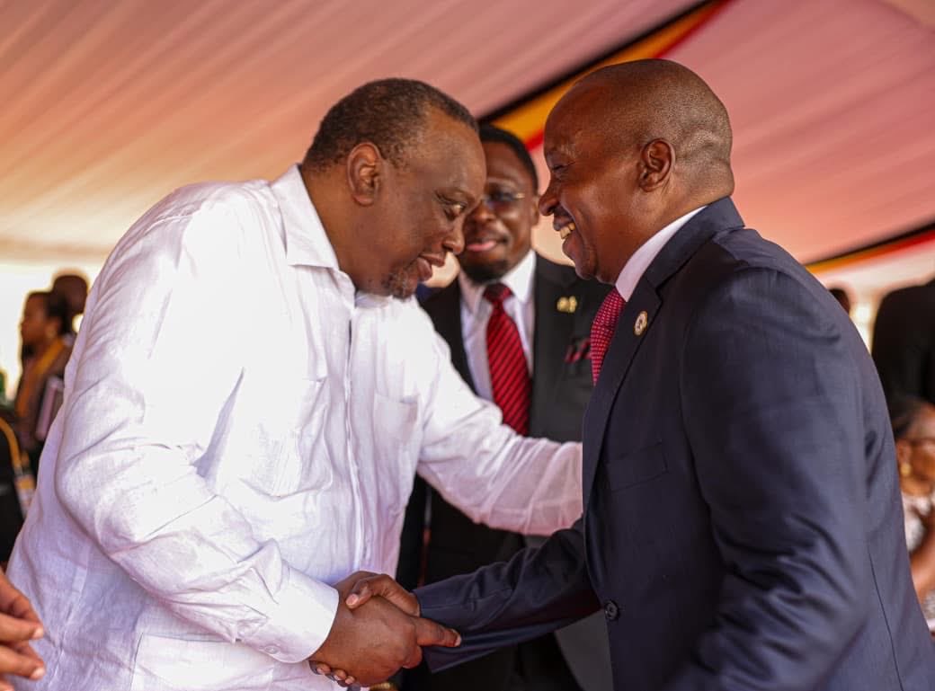 MuhsinHussein74's tweet photo. You’re being fooled, that Kikuyu’s Ruto, ask yourself do you think it’s by accident that KENYA is only Ruled by or had Kikuyu And A Kalenjins as Elected President.? Kindiki will be the next president come 2032 deputized by Kipchumba Murkomen. Save this post for future reference. https://t.co/lcfGae4byC