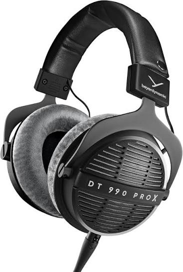 oYzAx's tweet photo. @M_7_D_7 على البركة ليش محد يتكلم عن الموديل الجديد لسماعة dt 990 pro x اللي مقومتها 48 أوم نزلت قبل أقل من سنة وما تحتاج dac amp مره غالي يكفي اي واحد صغير متنقل تجربتي معها أسطورية حتى على التابلت تشتغل قريب كامل قوتها. https://t.co/bBdnMdMIBJ