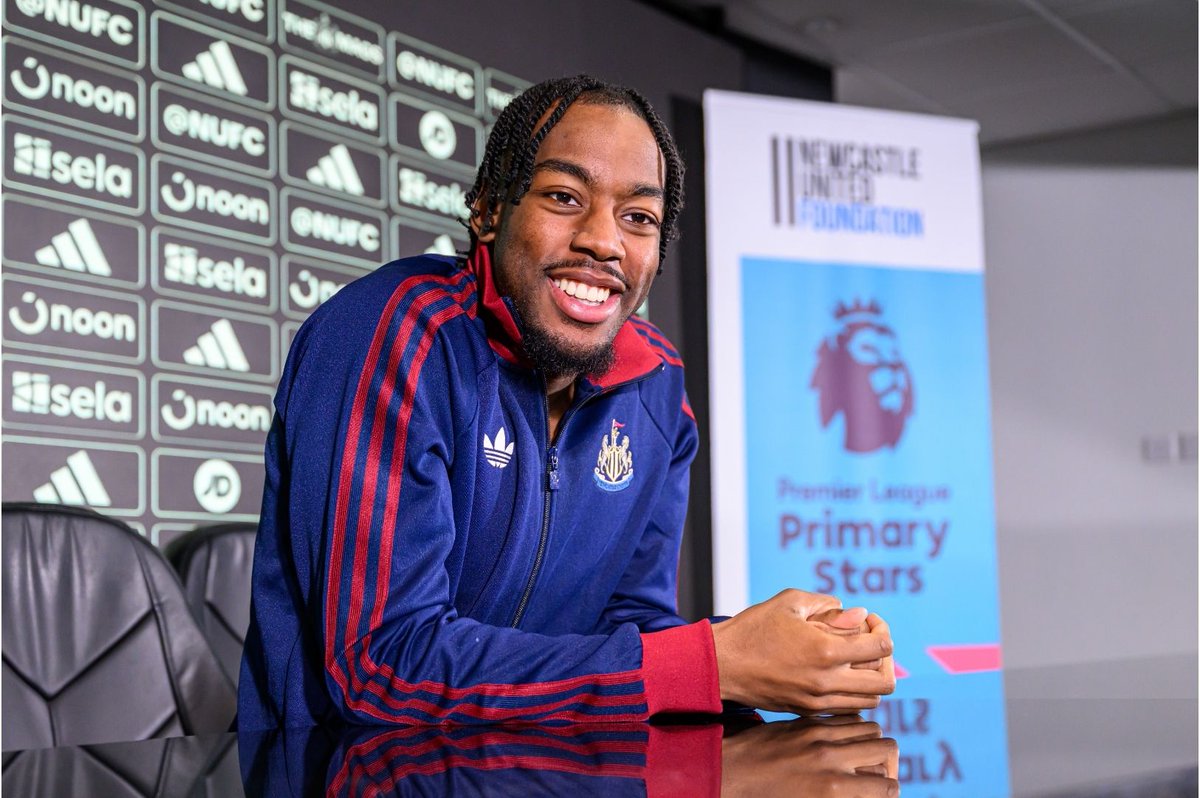 NU_Foundation's tweet photo. Aspiring sports reporters landed their first exclusive interview during a press conference with Anthony Elanga 🗞️🤩  

Pupils enjoying a stadium tour of St. James' Park stepped into the media suite to see a surprise subject ready for all their questions 🙋 

Full story 👉 https://t.co/5ozQvNUBq2
@PLCommunities
#PLPrimaryStars #PLMoreThanAGame