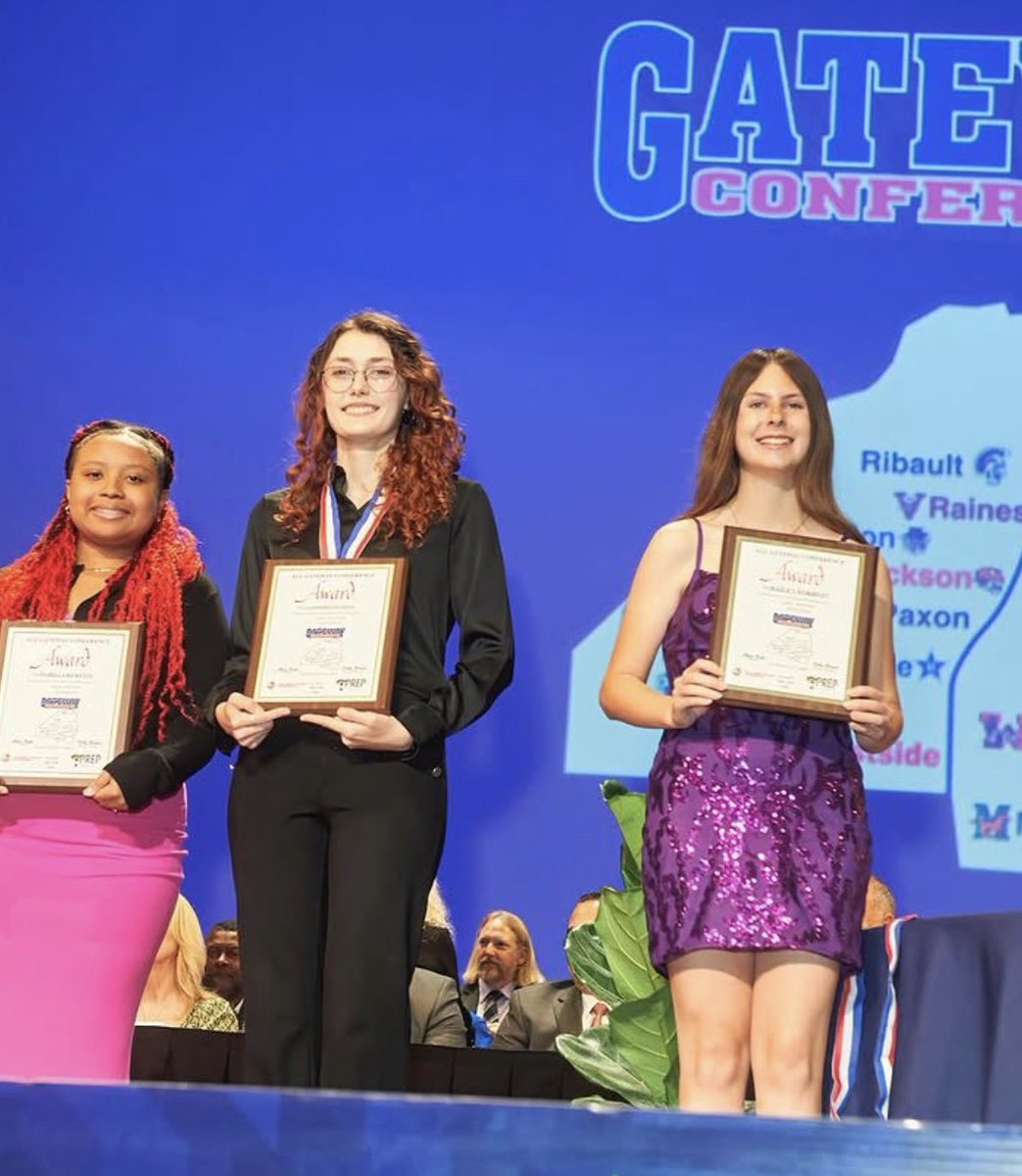 SCPBlueDevils's tweet photo. Huge congratulations to our Stanton Blue Devils recognized as All-Gateway Conference student-athletes this year! 💙😈

Proud of these athletes for their leadership, dedication, and excellence in competition and the classroom.

#stantonathletics #ubuntu #GatewayConference #DUUUVAL https://t.co/9HkfAENcyK