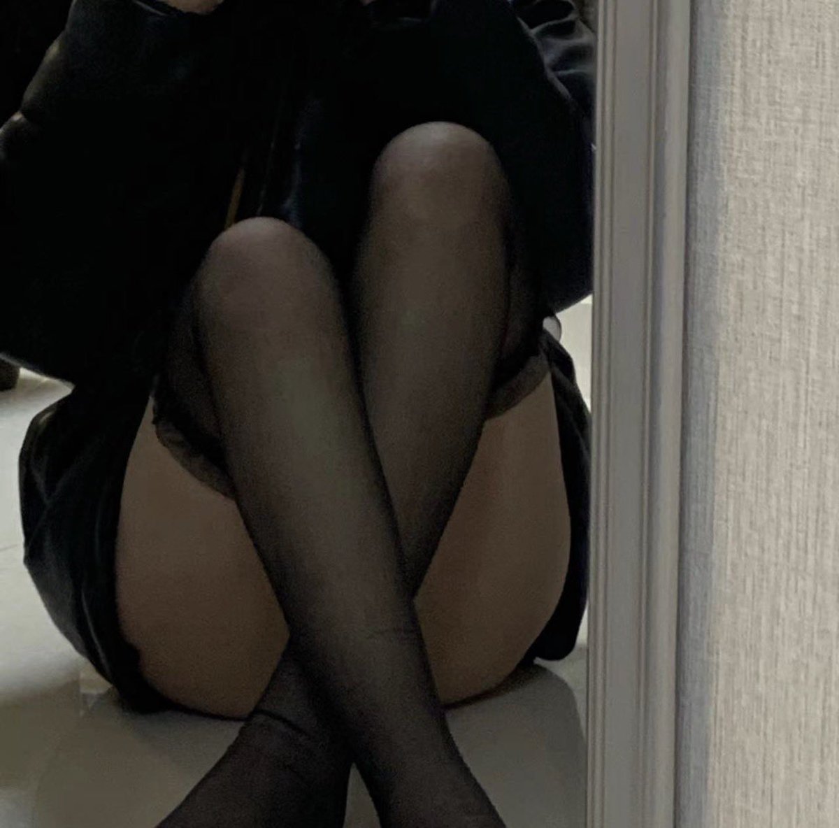 VULTURE24846's tweet photo. 想被骚扰一下…… #女大学生 #母狗 #反差 #黑丝 #肉便器 https://t.co/dcQ9lxsLBs
