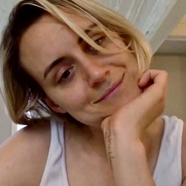 acervo taylor schilling tweet media