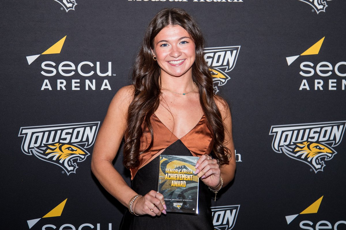 Towson_GYM's tweet photo. Our Golden Paws winners! 🏆
Team - Tiger Cup
Female Senior Career Achievement - Isabella Minervini
Female Rookie of the Year - Jocelyn Lannon
Community Service - Lauren Greene
Excellence Earned - Isabella DeCroo
#GohTigers https://t.co/W2oDRPmtU2