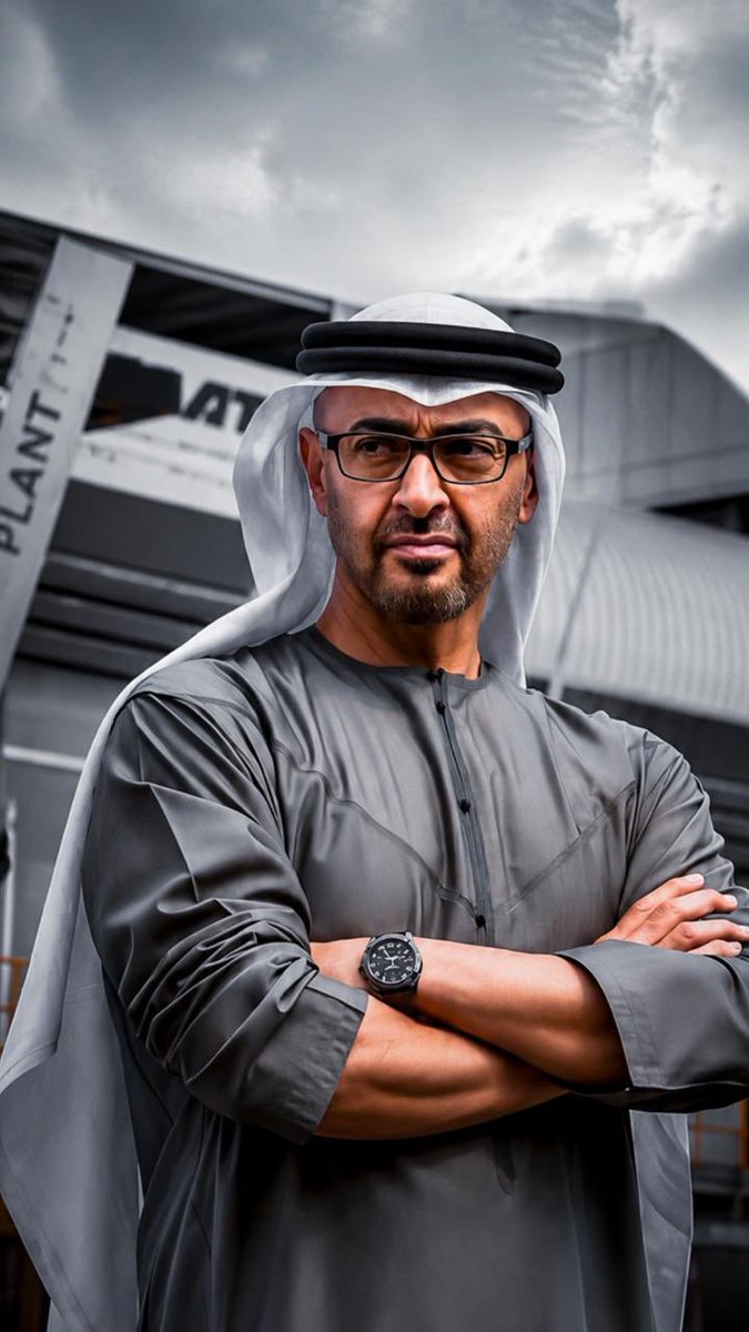 AmmarFcb10's tweet photo. من هيبته يكسّر عزم كل نمّرود ⚔️🇦🇪

#محمد_بن_زايد
#الامارات_العربية_المتحدة https://t.co/q4ExJwrC3S