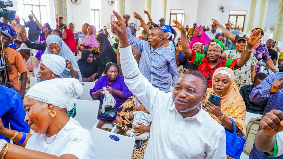 Bola Oyebamiji tweet media