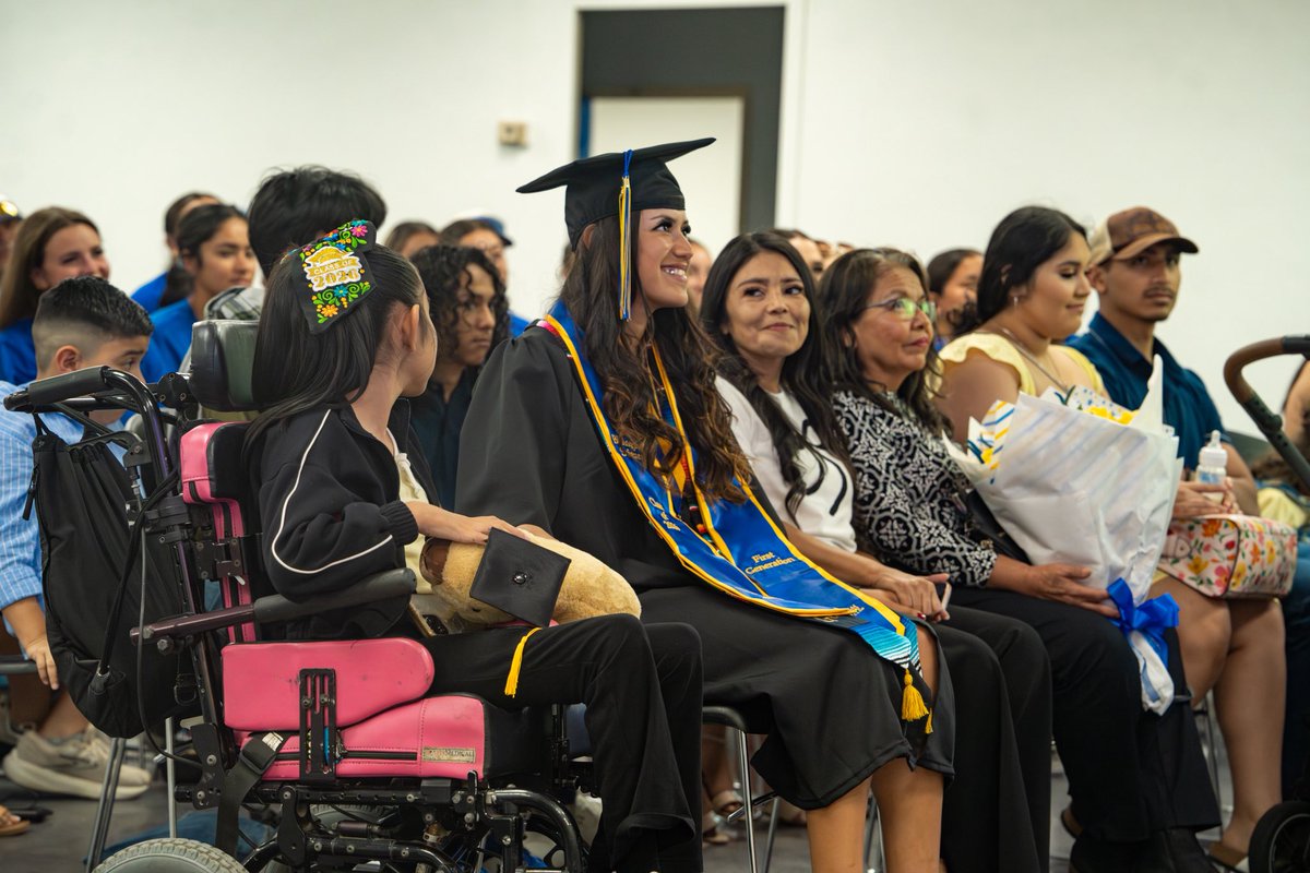 TAMUKSB's tweet photo. Andrea Martinez is officially a TAMUK graduate 👏

#HogWild https://t.co/GEOBtQGyjQ