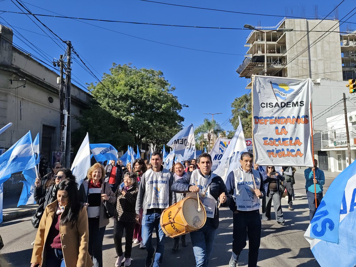 cisadems2's tweet photo. CISADEMS en la marcha federal en defensa de la escuela pública y el financiamiento universitario.
Santiago del Estero, 12 de mayo de 2026 https://t.co/kwTqhyMXbb