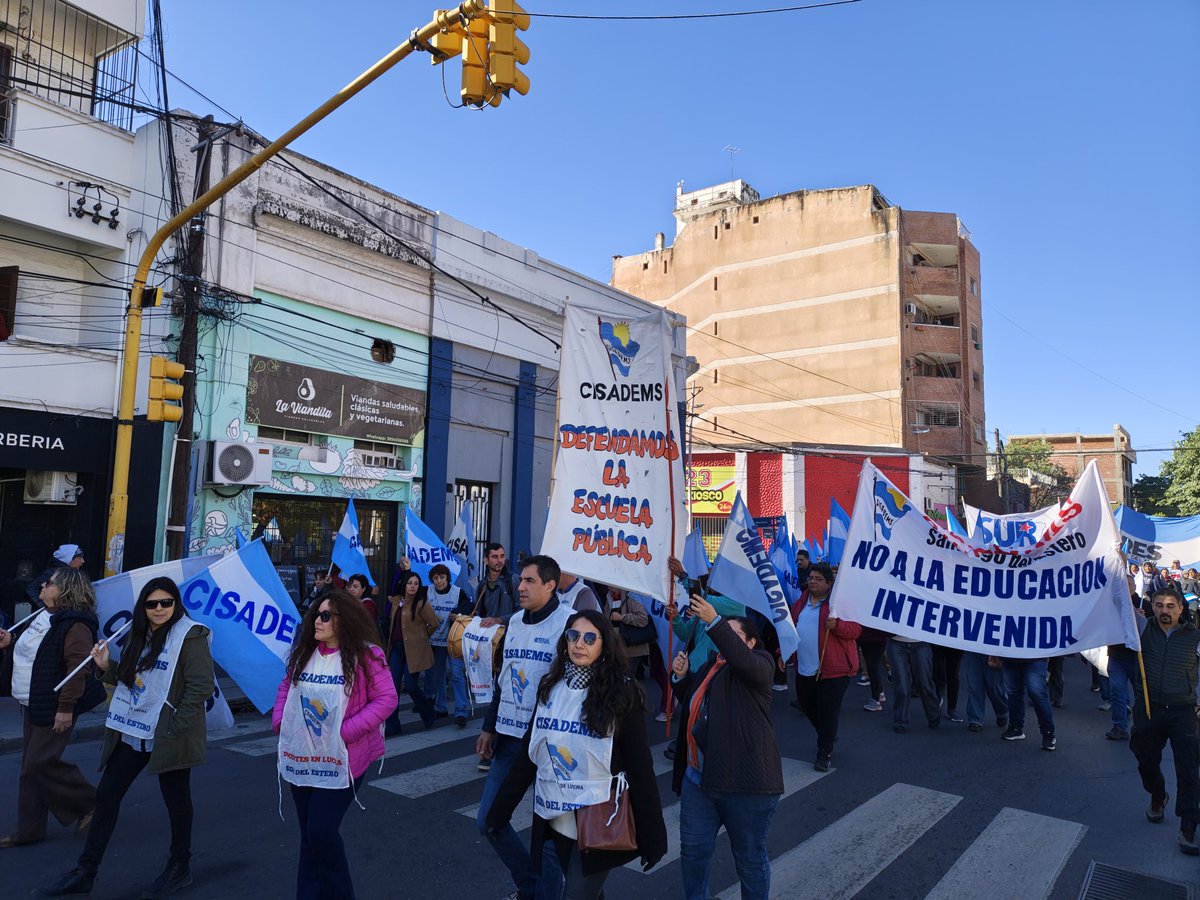 cisadems2's tweet photo. CISADEMS en la marcha federal en defensa de la escuela pública y el financiamiento universitario.
Santiago del Estero, 12 de mayo de 2026 https://t.co/kwTqhyMXbb