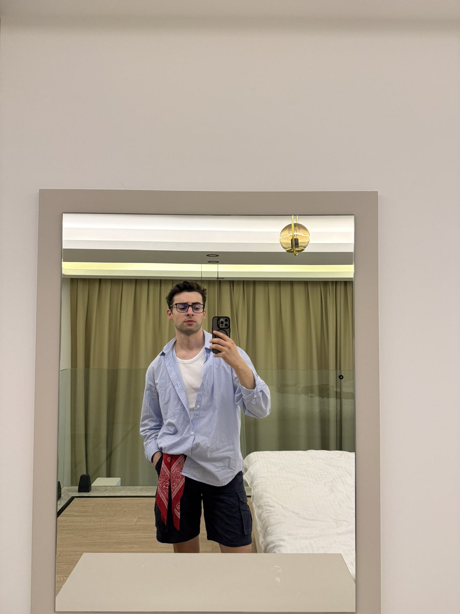 Emre tweet media