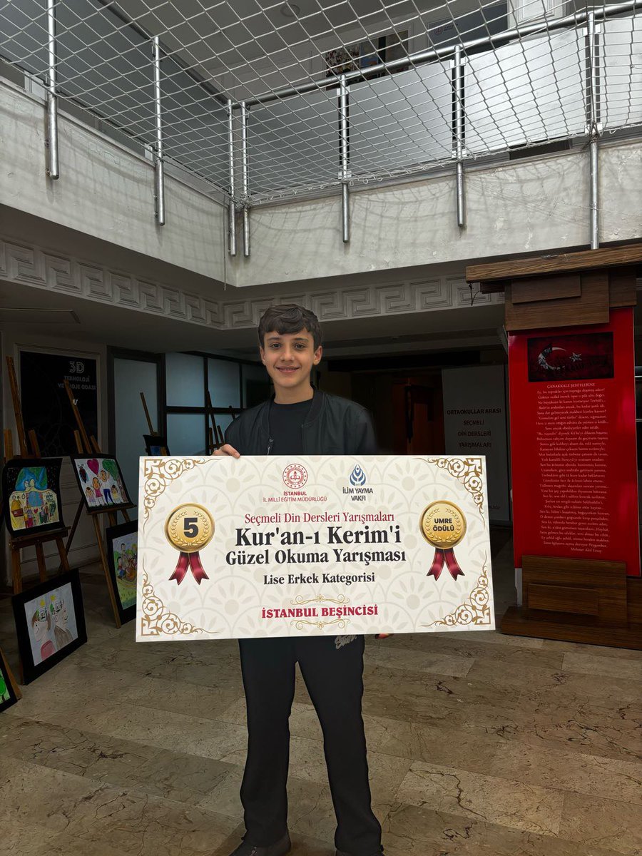 itomtal_beyoglu's tweet photo. Kuran-ı Kerimi Güzel Okuma Yarışmasında İl 5. si olan öğrencimiz Ömer Faruk YENİGÜLAL ve Danışman Öğretmenimiz Beyza TOKER Ödül Törenine katıldılar.

#MaarifinKalbindeMarifetliGençlik 

@tcmeb_mtegm @istanbul_MTE @istanbulilmem @beyogluilcemem @MB11295903 https://t.co/Sq4JF2iyHG