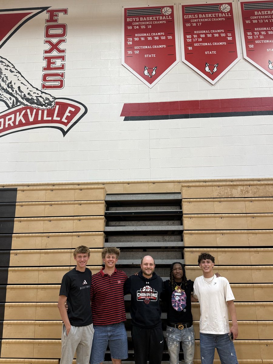 YorkvilleBB's tweet photo. Had to get 1 more picture on the last day of their senior year. Gonna miss these 4 next year. Cant wait to see what the future holds for these guys. They left their legacy on our program! @YHSAthletics115 @NGK_2026 @gabesanderss @FrankiePavlik @flint_alonn https://t.co/BazZ3pTgxb