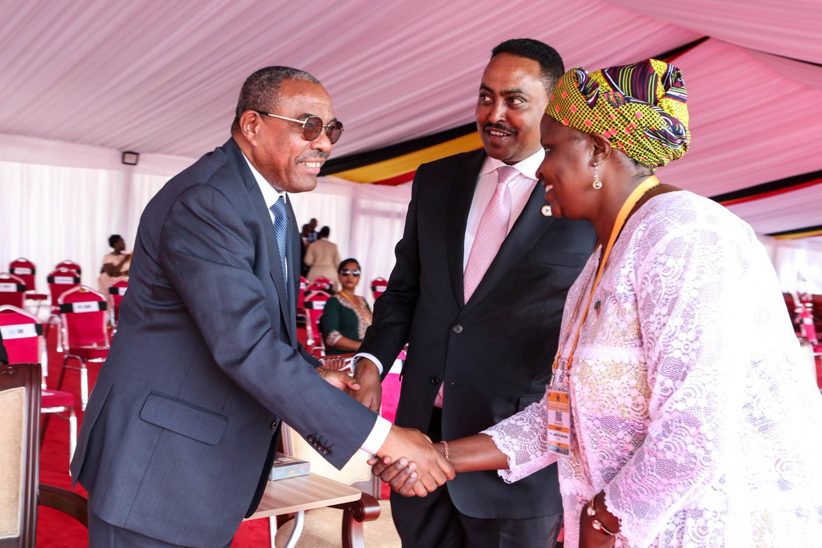 BigirwaJoselyn's tweet photo. It was great honour to accompany H.E  @DrWorkneh IGAD Executive Secretary for the Presidents' Swearing 
-In and Inauguration Ceremonies at Kololo today! Huge Congratulations to @KagutaMuseveni, long live Mzee! https://t.co/lXQkRfiOqL
