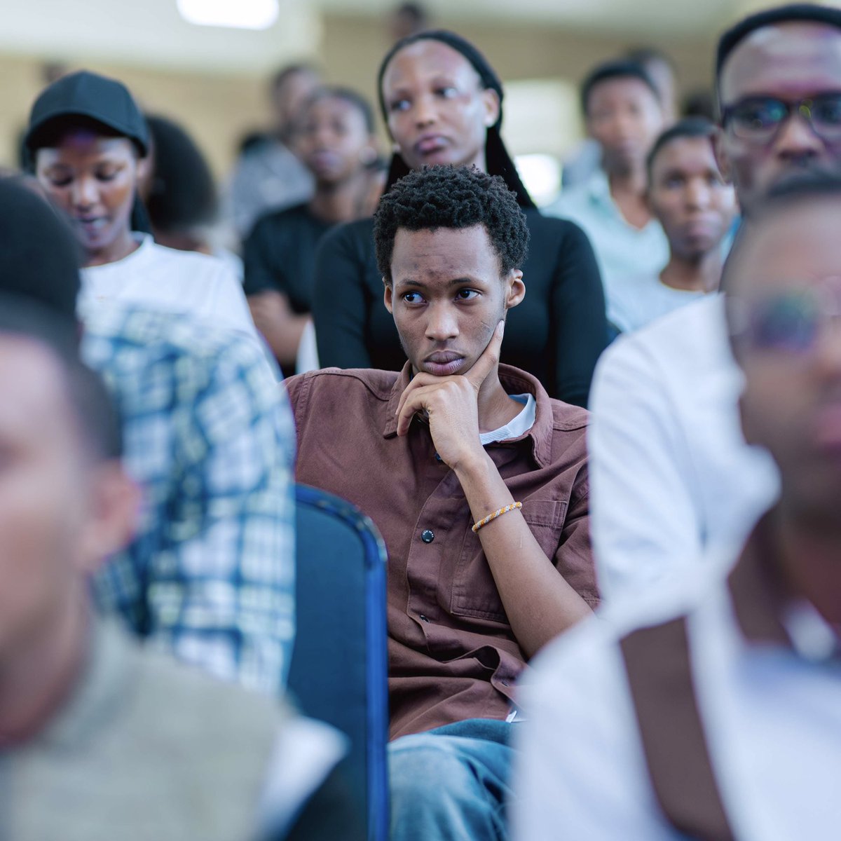 Kepler_College's tweet photo. Clinical psychologist Kwizera Rulinda [@RulindaIII] opened up Day 2 of #KeplerSuccess to the conversations students carry but rarely say out loud: mental health, the hidden toll of online harassment, substance abuse, suicide prevention, and building connections that actually sustain us.

#KeplerPathways