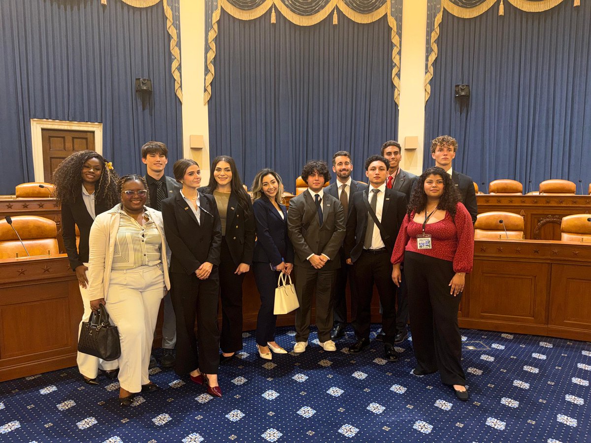 FIUdc tweet media