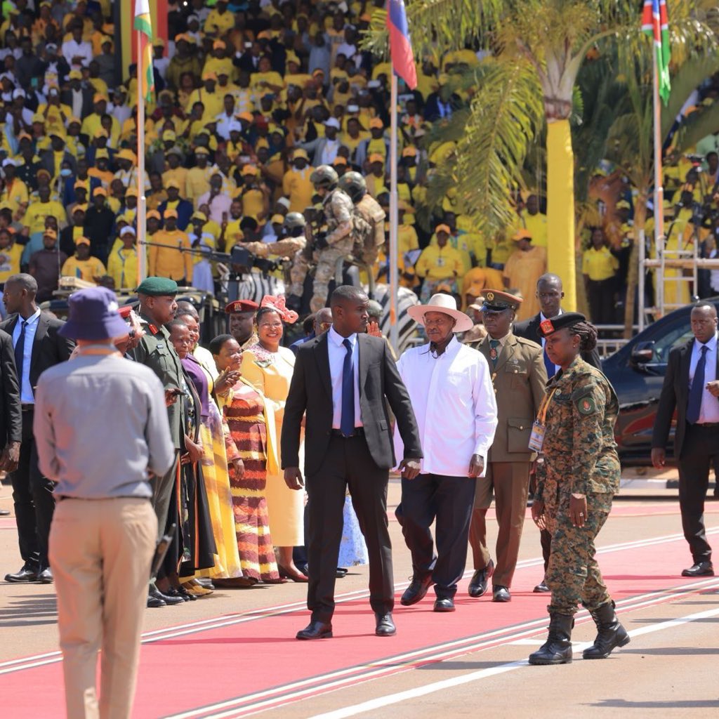 RKavuma_'s tweet photo. On invitation by the Office of the President, I had the honor to attend the swearing-in and inauguration ceremony of President @KagutaMuseveni.
I extend my congratulations to H.E. on the commencement of his new five-year term of service to the nation.
#M7SwearsIn2026 https://t.co/XtDDwSZ9Zb