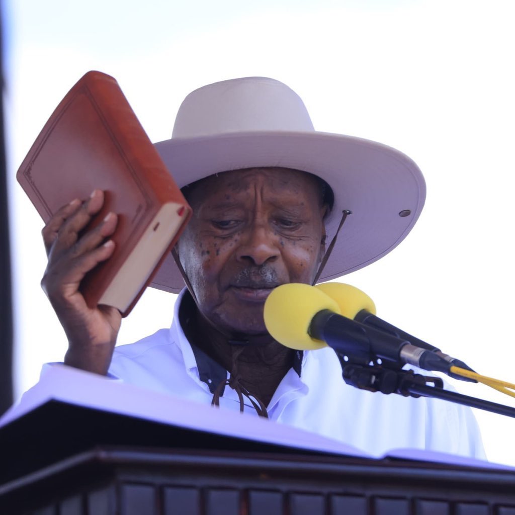 RKavuma_'s tweet photo. On invitation by the Office of the President, I had the honor to attend the swearing-in and inauguration ceremony of President @KagutaMuseveni.
I extend my congratulations to H.E. on the commencement of his new five-year term of service to the nation.
#M7SwearsIn2026 https://t.co/XtDDwSZ9Zb