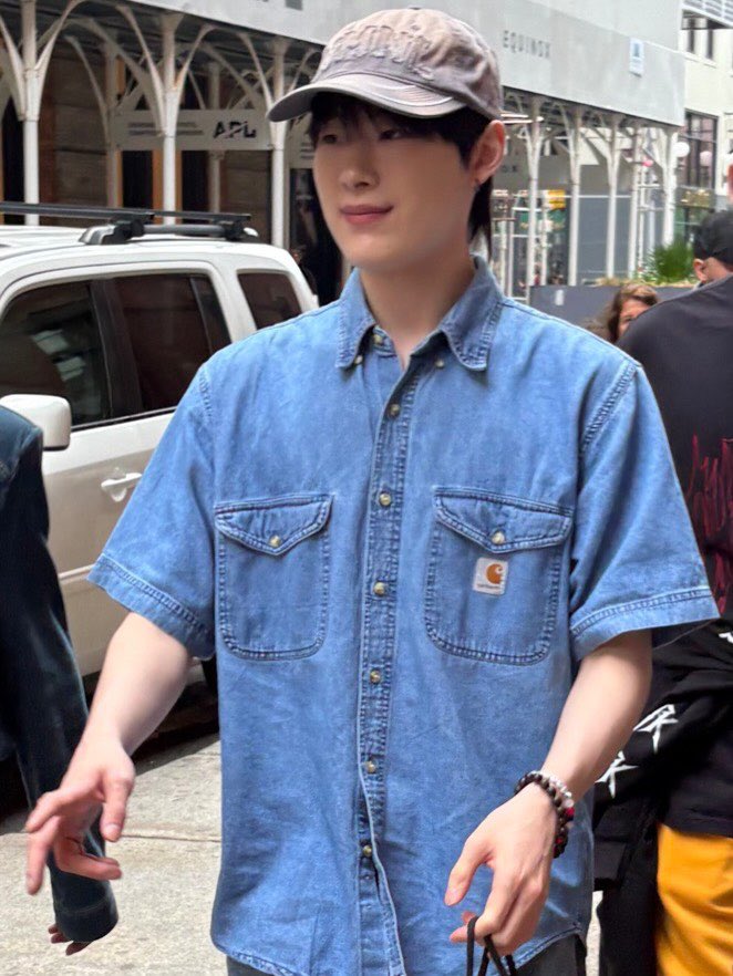 je gwanwoo pics tweet media