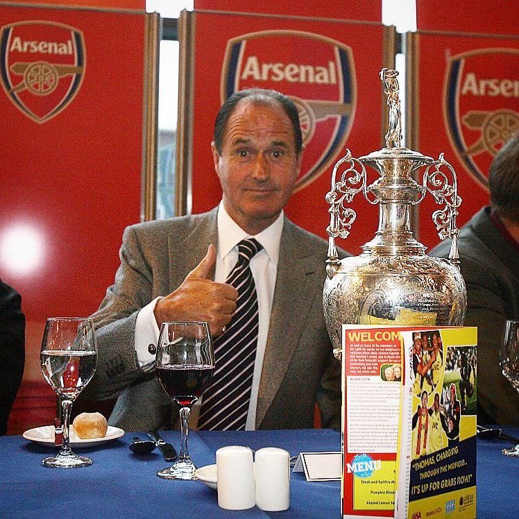 Throwback Arsenal tweet media