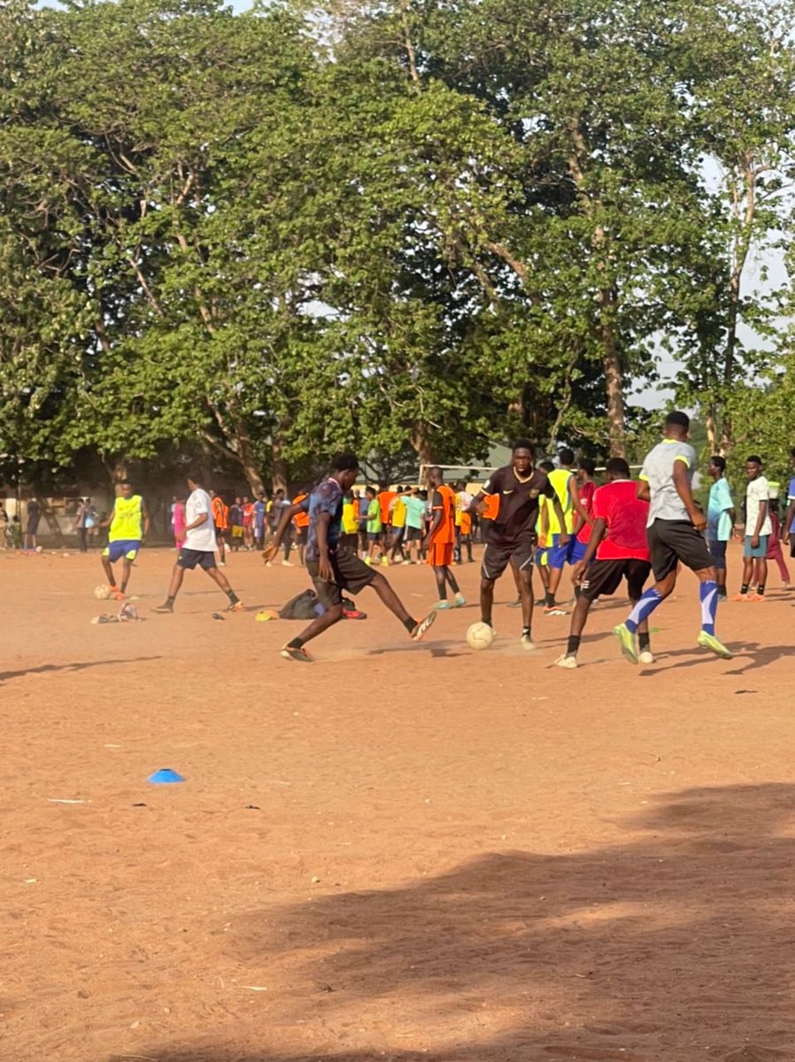 _Sanusi2's tweet photo. Training o’clock #football https://t.co/gRGewHzIV7