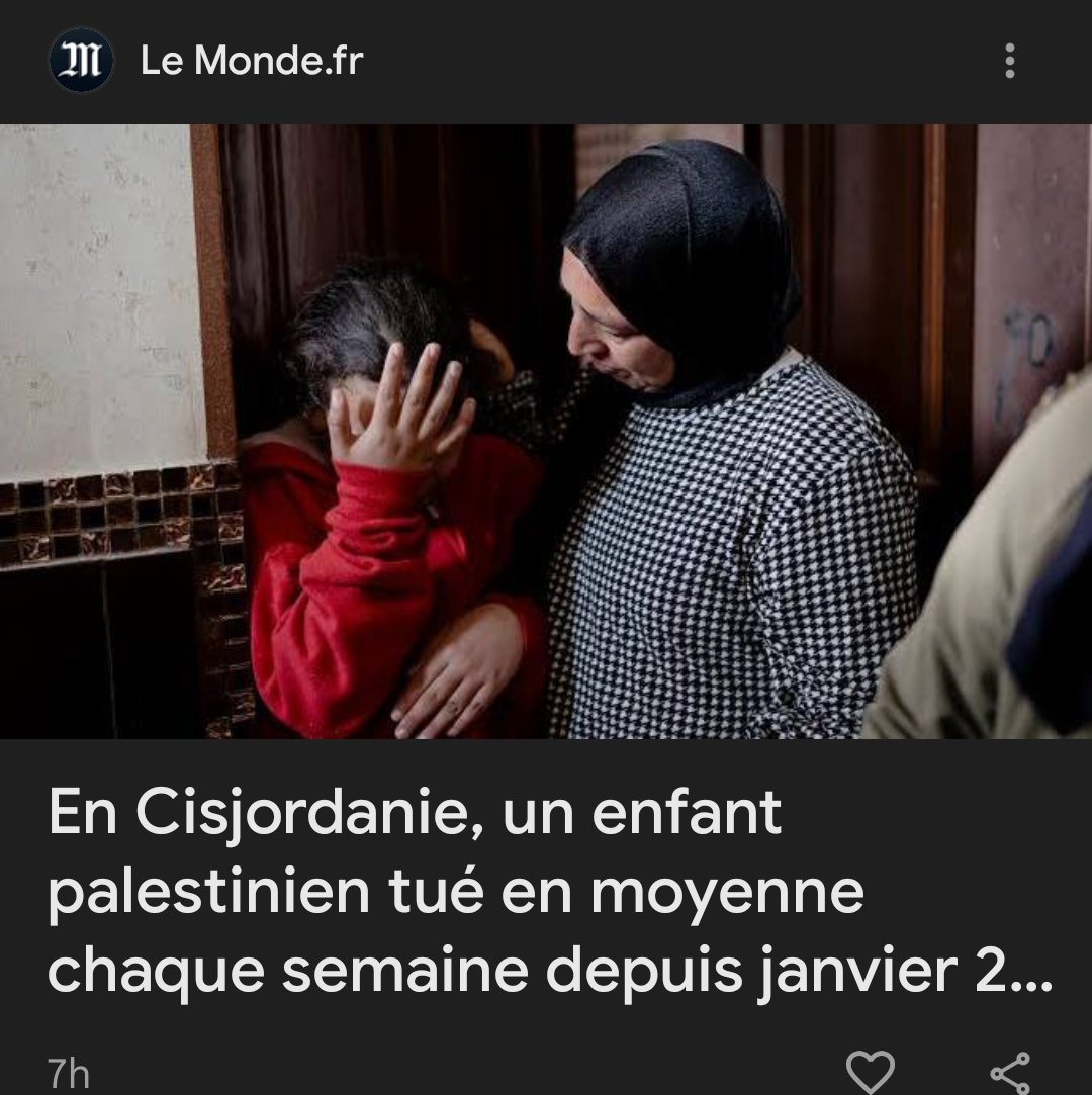 LPinjos's tweet photo. Il semble que le crime de lèse statue soit nettement plus sévèrement puni que celui de flinguer des gosses qui ne se trouvent pas au bon endroit.
Et en France, le commentaire médiatique et les déclarations diplomatiques suivent la même hiérarchie. https://t.co/usrJwytIsv