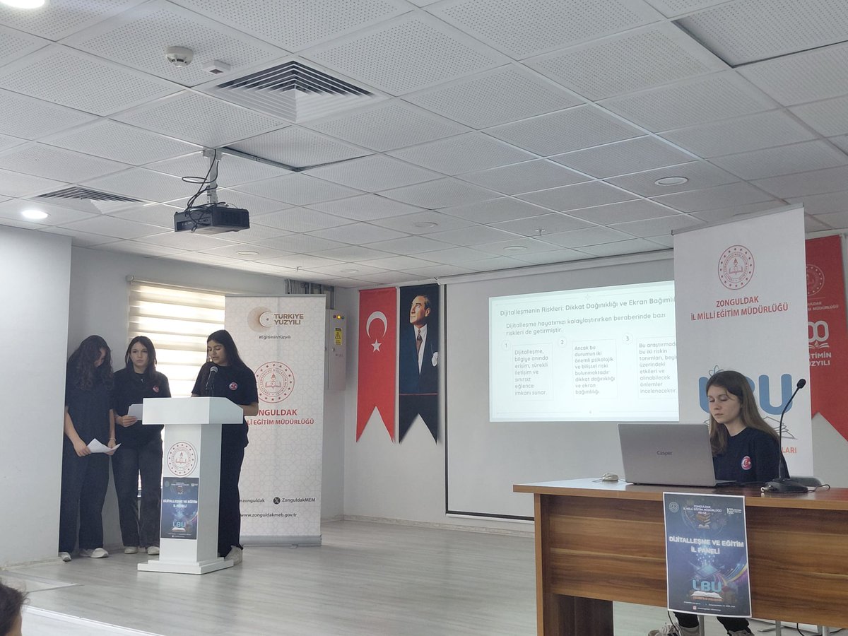fen_tso's tweet photo. TSO Fen Lisesi öğrencilerimiz, liseler arası düzenlenen Bilim Uygulamaları Paneli’nde “Dijitalleşmenin Riskleri” konulu sunumlarıyla okulumuzu başarıyla temsil etti. Sosyal medya kullanımı, dijital bağımlılık, bilgi güvenliği ve teknolojinin bilinçli kullanımı üzerine +++ https://t.co/K4oEpNeN4h