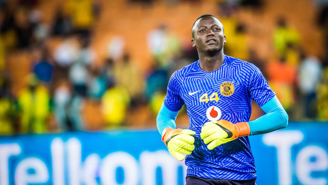 sabelostormz's tweet photo. Who is the better goalkeeper?

Bvuma                                             Williams https://t.co/dgCuuQXIpL