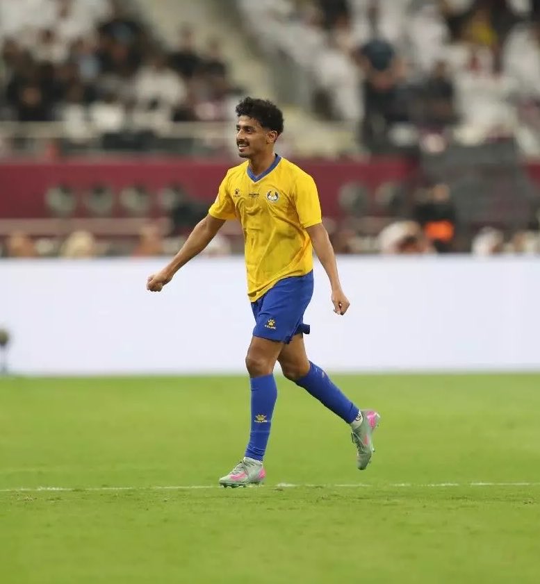algharaffa_'s tweet photo. هل نجحت الادارة بالحفاظ على نجوم الفريق ؟

وعند خروجهم ..
ما هو المقابل ؟ هل نجحت الادارة بالخروج بمقابل جيد لخروجهم .. وتعويضهم

ومن هو القادم ؟ ايوب العلوي او ريان العلي ؟

#الغرافة https://t.co/uDJYwOyuUb