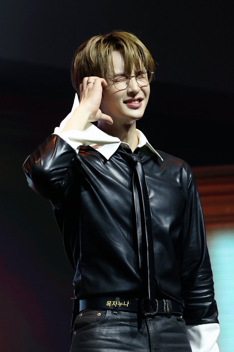 온유 #ONEW #オニュ@SHINee @ONEW_GRIFFIN
