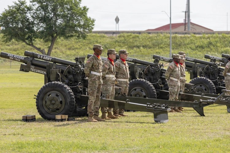 U.S. Army tweet media