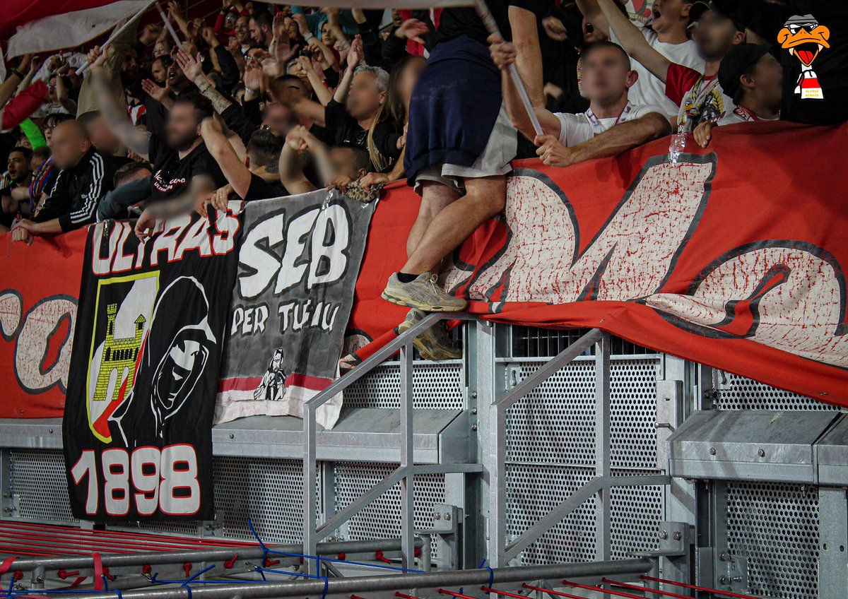 ULTRASMONACO94's tweet photo. MUNEGU - Lille (J33) 3/3 https://t.co/cQPb4J5kk1