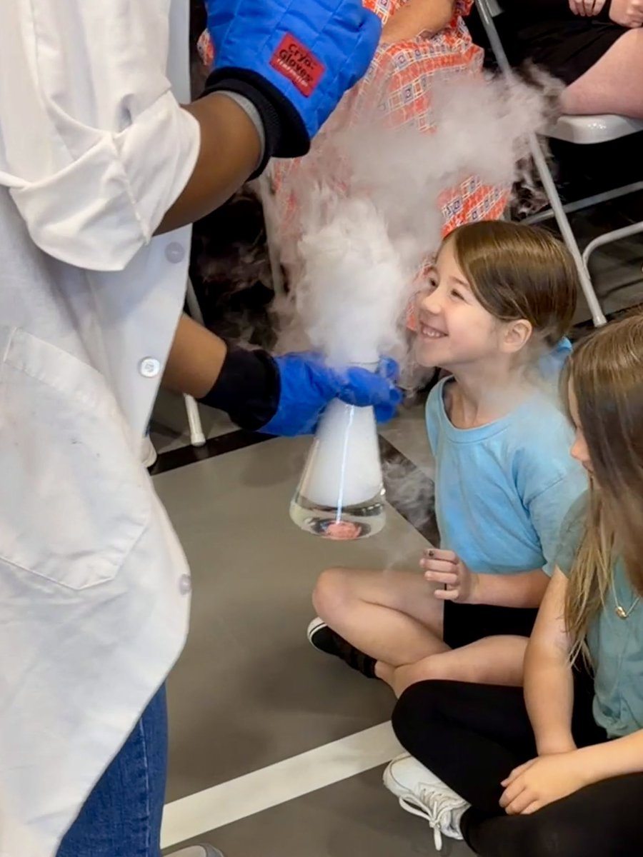 STEM_CCPS's tweet photo. Today’s STEM show was a blast—literally! 💥🧪 Huge thanks to @SRSTEMoutreach for bringing science to life for our students! #STEM #ScienceInAction @eshaddix1 @LindsayBrannon @BOECullmanCity @cullmanprimary https://t.co/7BbAEAyrPr