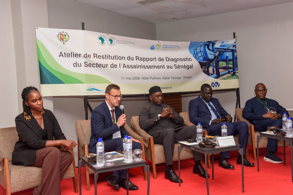AWFbroadcast's tweet photo. Hier @AWFbroadcast et @AfDB avons tenu un atelier de restitution du rapport diagnostic sur l’assainissement urbain au Sénégal, présidé par M. Cheikh Tidiane DIEYE. Le rapport estime le marché à ~$565M (2025) → $1.3B (2050). #Assainissement #AUSII #Sénégal #WASH #Investissement https://t.co/WQE2LANVYb