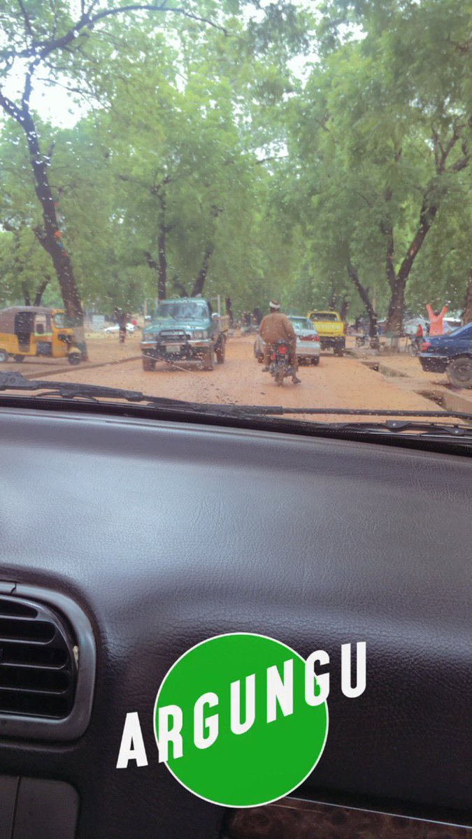 Zazee car tweet media