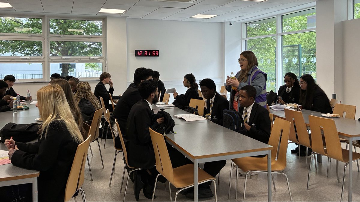 TheWellsAcademy's tweet photo. Thanks to our staff for going above and beyond, supporting our Year 11 students during lunch time with last minute tips ahead of their examinations!

#FinishStrong https://t.co/KTP6VXWtB6