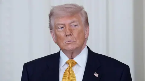 Crypto_Crib_'s tweet photo. 🇺🇸 President Trump says the stock market will go through the roof and inflation will go down as soon as the war with Iran is over. 👀 https://t.co/MQBR9dirAe