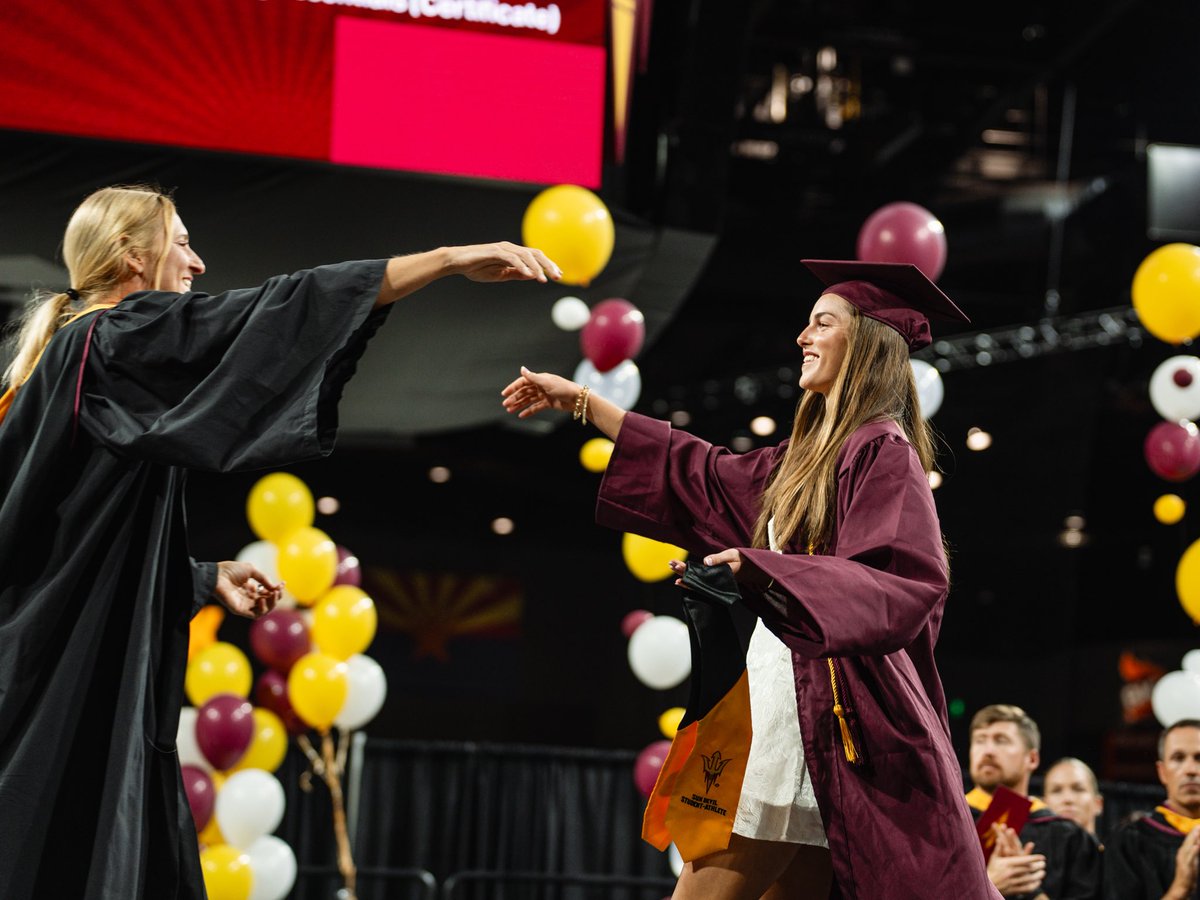 SunDevilBeachVB's tweet photo. Sand Devils for life 🔱🎓

#ASUGrad /// #SunDevilsGraduate https://t.co/SjJWCANVLV