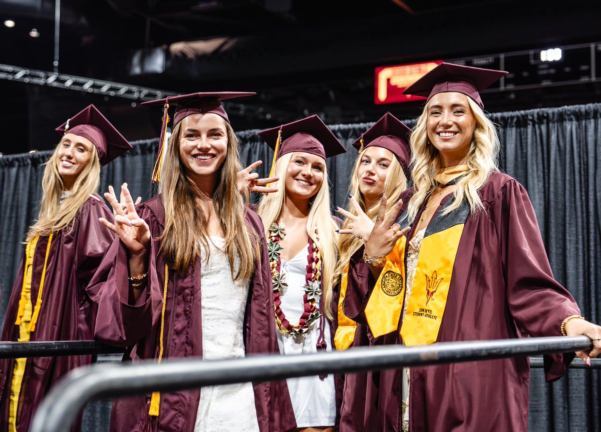 SunDevilBeachVB's tweet photo. Sand Devils for life 🔱🎓

#ASUGrad /// #SunDevilsGraduate https://t.co/SjJWCANVLV
